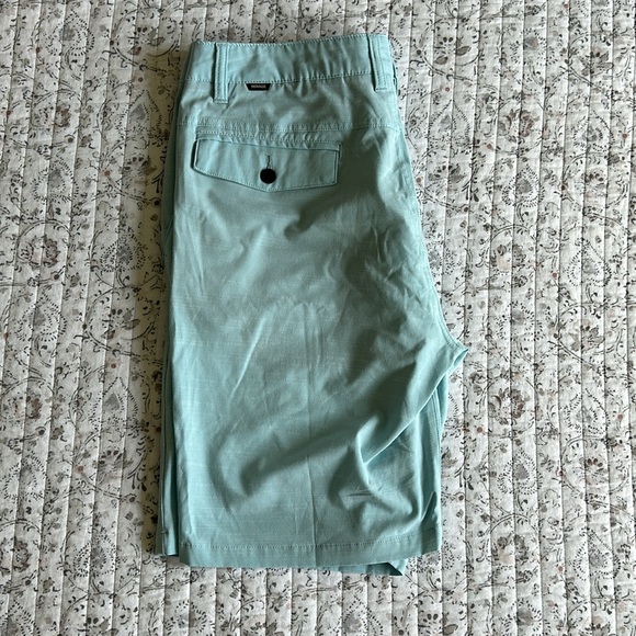 Ripcurl Men’s Hybrid Short (Water/Land 32) - Barely Used - Picture 2 of 3